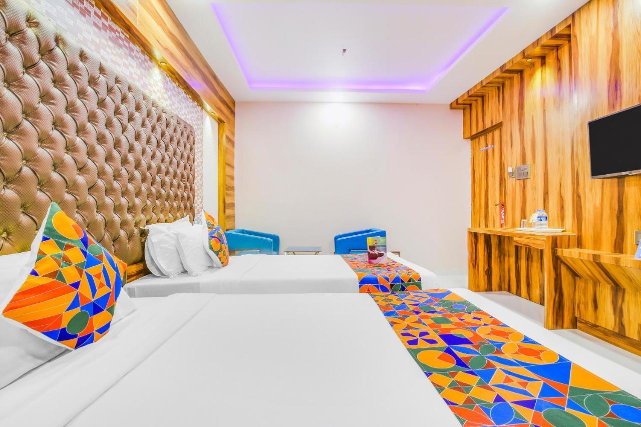 Fabhotel Orion Crystal Park Circus होटल Kolkata