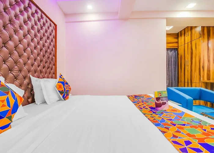 Fabhotel Orion Crystal Park Circus