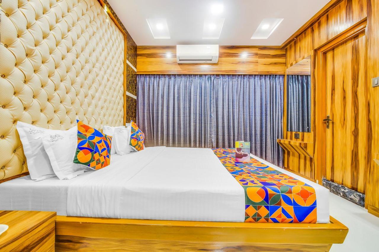 Hotel Fabhotel Orion Crystal Park Circus