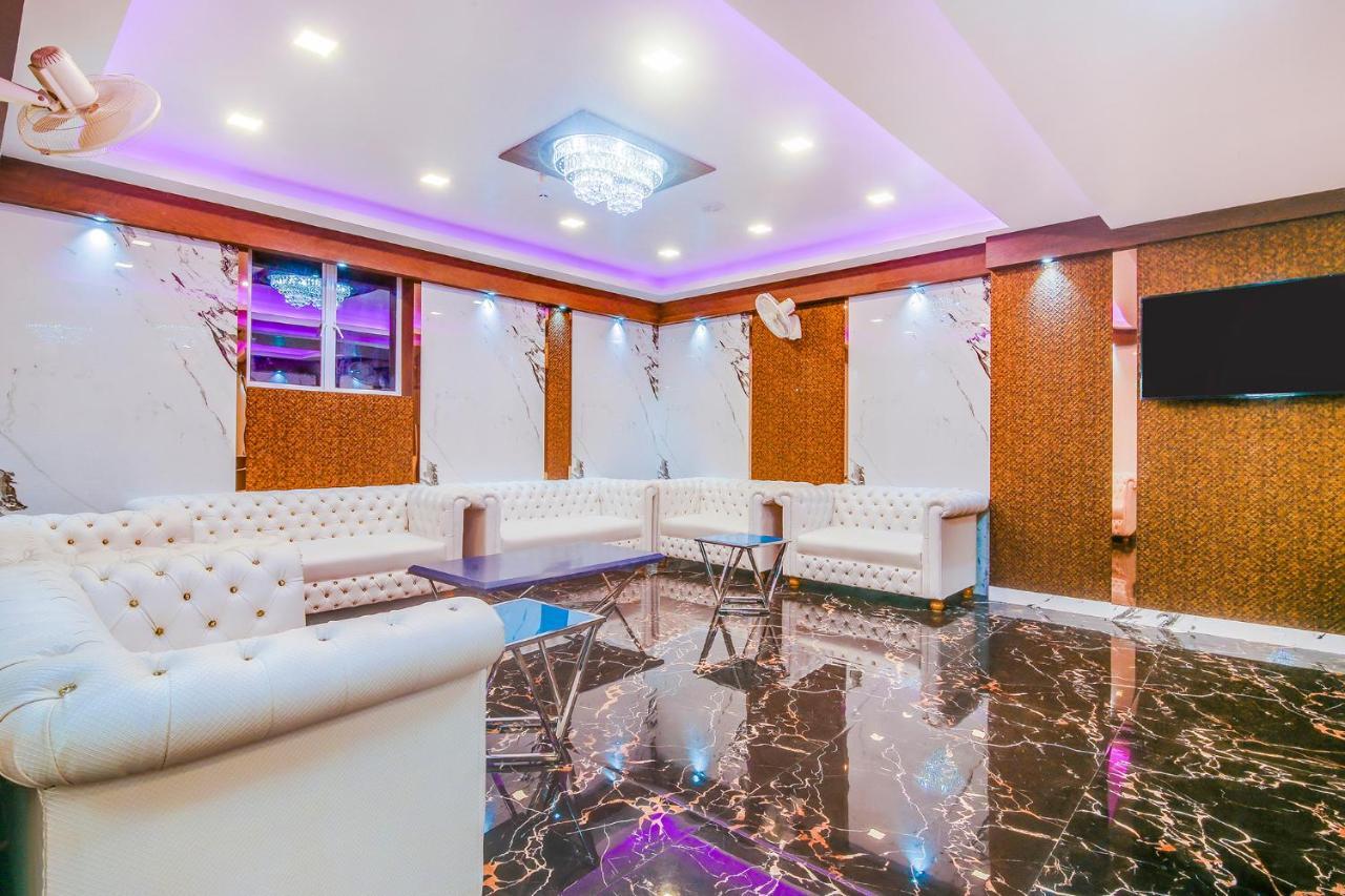 Fabhotel Orion Crystal Park Circus Hotel 3*