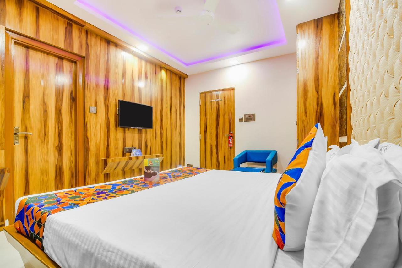 Fabhotel Orion Crystal Park Circus 3*